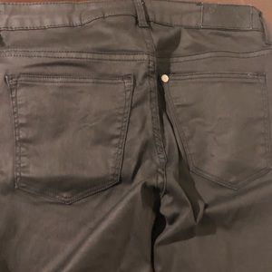 black shiny jeggings